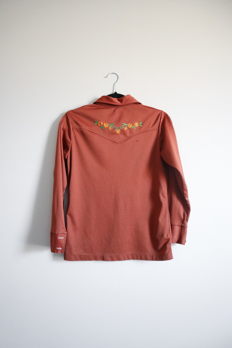 vintage 1970s rust brown blouse with yellow embroidered flowers size s