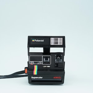 Aparat fotograficzny Polaroid Instant Film Supercolor 635CL - Wbudowana lampa błyskowa - Soczewka zbliżeniowa - Działający film przetestowany