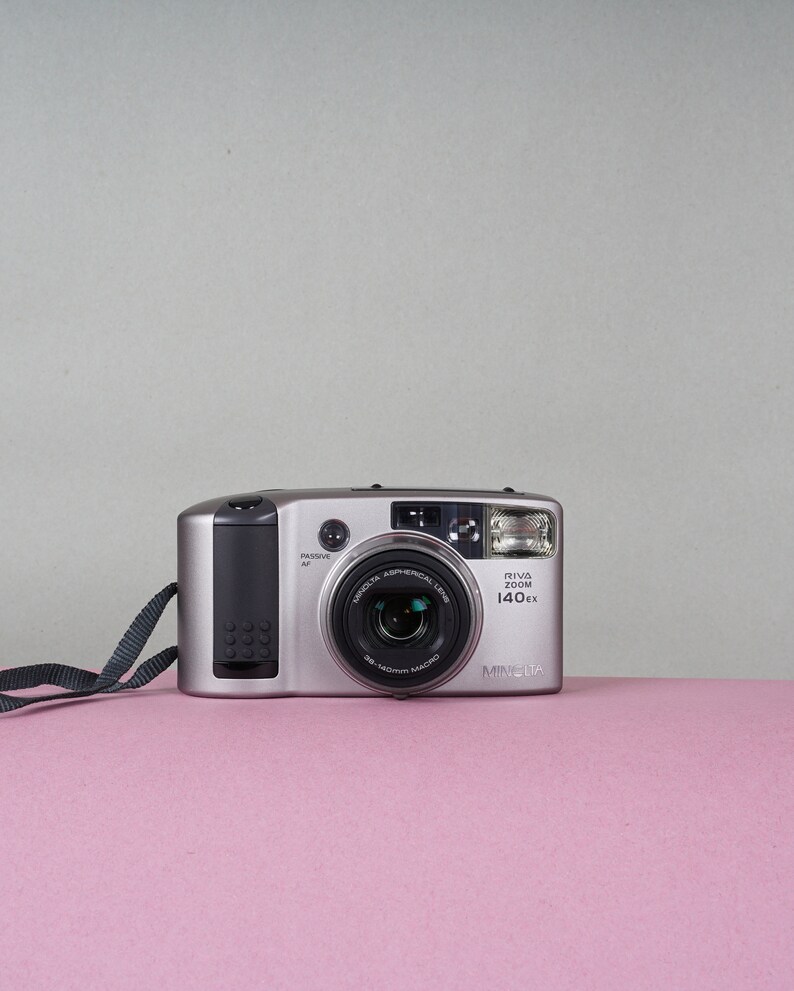Appareil Photo Minolta Riva Zoom 140EX Compact + 2 Pellicules Agfa - Occasion