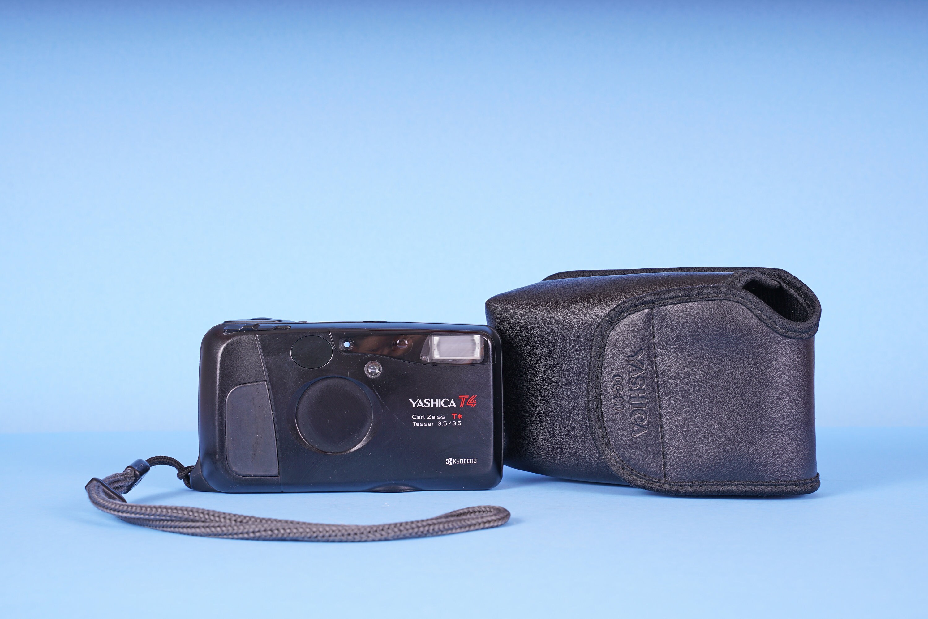 KYOCERA Tzoom コンパクトカメラ Carl Zeiss 京セラ