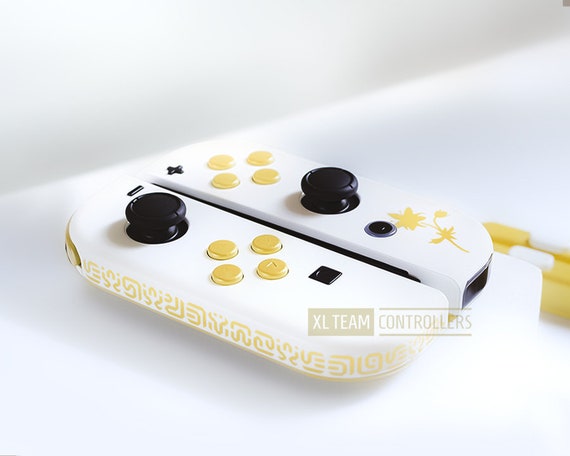 Nintendo Switch ホワイト/イエロー Joy-Con Custom the Legend of Zelda Breath of the Wild Themed White and