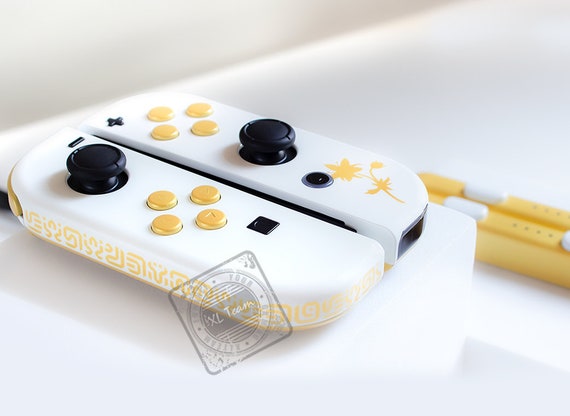 Custom the Legend of Zelda Breath of the Wild Themed White and Gold  Nintendo Switch Joy-con Joycon Controllers 