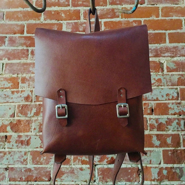 Ręcznie robiony plecak skórzany w stylu starej szkoły, prawdziwa skóra licowa, minimalistyczny stylowy plecak na komputer, klasyczna torba na komputer unisex