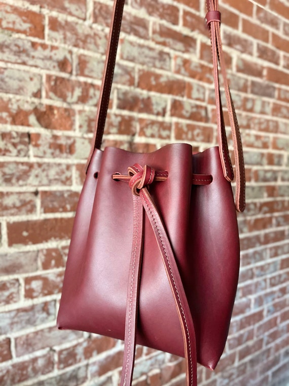 Handcrafted Leather Bucket Bag in Cherry 
