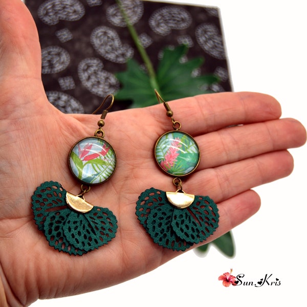 Tropical flower earrings: Green, pink, lace cabochon and pompom