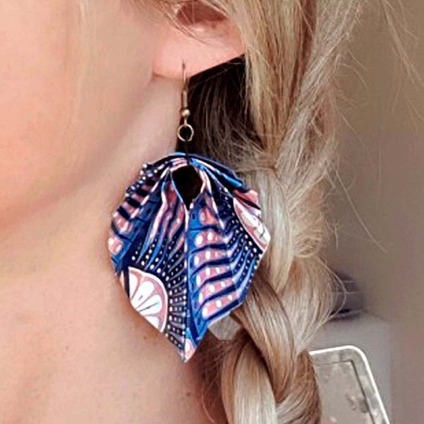 Boucles d'oreilles papier pliage origami feuille imprimé tissu africain wax fruit couleur bleu rose