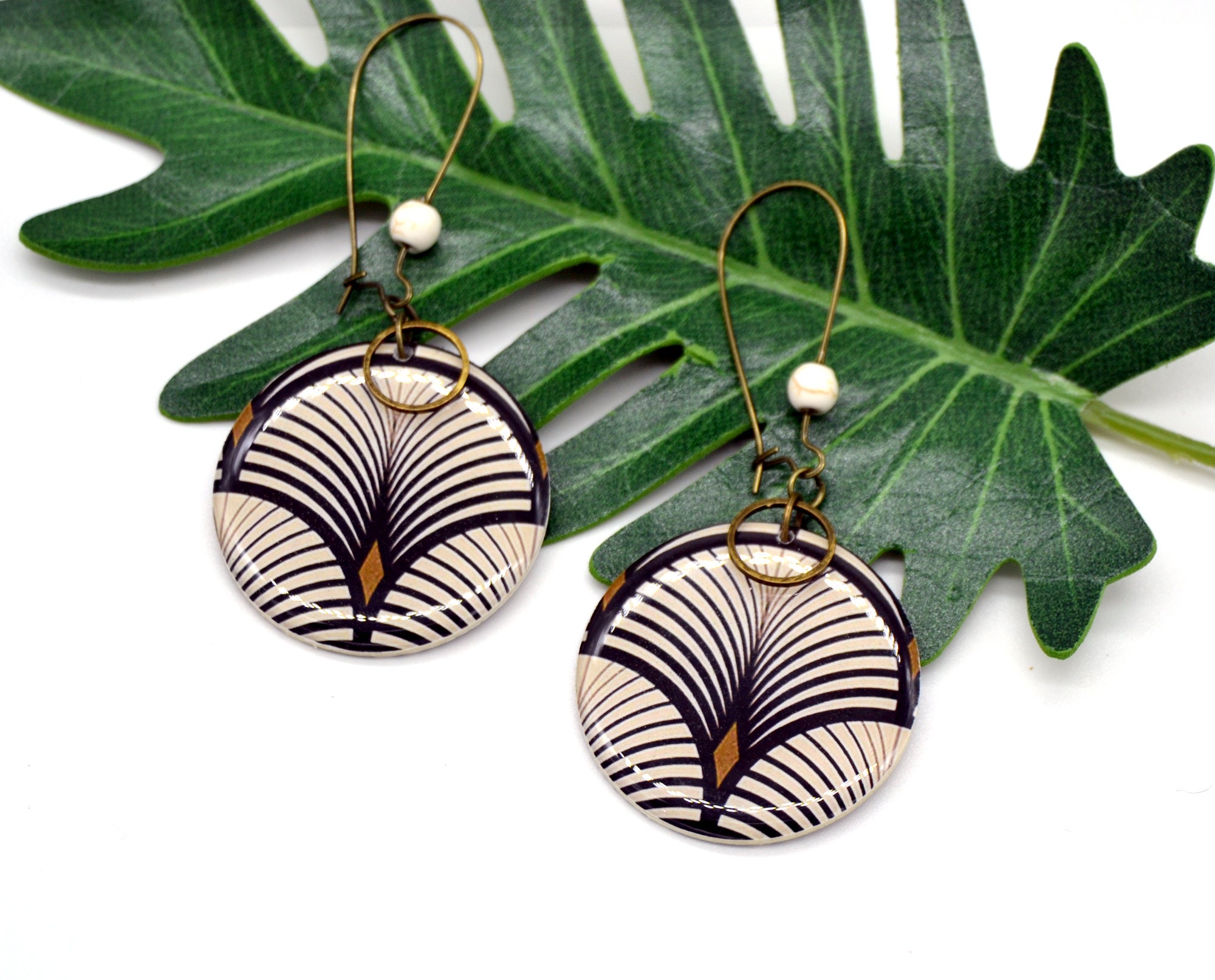 Boucles d'oreilles rondes dormeuses, aux rayures multicolores, de style