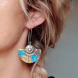 Boucles D'oreille Demi-lune Bohème Avec Pierre Bleue - Style Ethnique - Occasion
