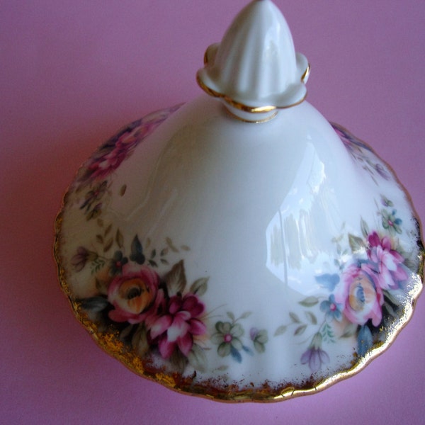 Lovely Vintage Royal Albert AUTUMN ROSES Large Teapot Lid only.