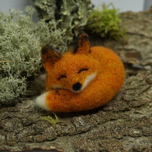 Needle felted sleeping fox, sleeping fox, felted fox image 2