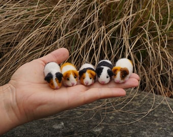 ONE miniature Guinea pig, miniature hamster, micro hamster, miniature needle felted hamster, doll house miniature, terrarium miniature, cute