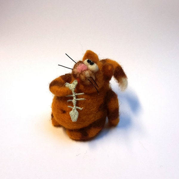 Fat cat Garfield, needle felted cat, needle felted animal, cute, handmade, animal figurine, soft toy, collectable, wool felt, needle felting