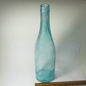 Antique Aqua Mineral Water Bottle – Fuente Amarga P LL Rubinat LLORACH Spain Glass Circa Late 1800s to Early 1900s  Embossed Medicine Bottle