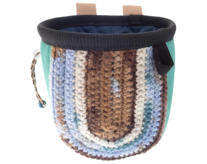 Chalk Bag Rock Climbing, Best Bouldering Chalk Pouch with Drawstring, Cool Bouldering Bucket Bag, Good Climbing Equipment of Neoprene M Size