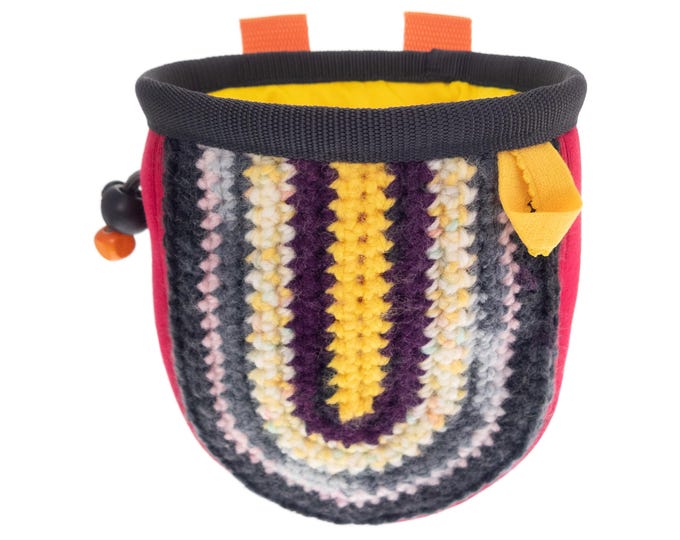 Gift for Climber Chalk Bag for Climbing Gym and Bouldering. Good Present for Rock Climb Party for Young or Beginners. Cool, Female . M Size