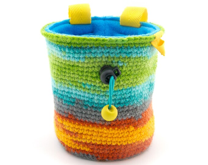 Climbing Wall Equipment Chalk Bag Attach Harness, Bouldering and Rock Gym Accessories Gear. M Size