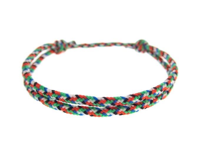 Zig Zag String Bracelet. Adjustable Knot Friendship Jewelry 4 Colors Green. Simple Kabbalah Bracelet with Knot Closure for Guys, Nylon. 2 mm