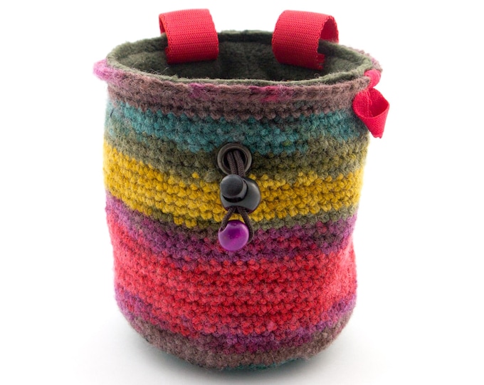 Rock Gym Chalk Bag, Xtreme Boulder Climbing Equipment for Indoor Wall and Trad Climb. M Size