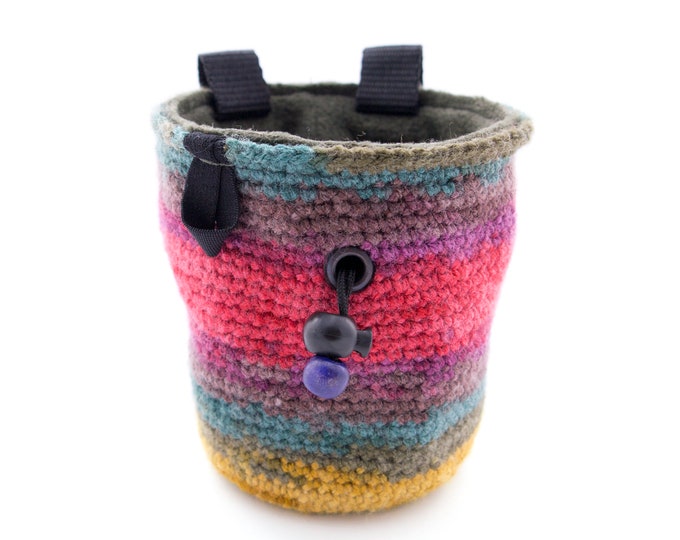 Youth Chalk Bag Climbing, Purse for Attaching to Harness for Bouldering and Rock Climbing, Ladies, Men Handmade Knit Chalk Bag. M Size