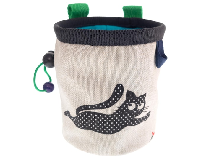 Children's Chalk Bag Rock Climbing. Small Lightweight Chalk Pouch for Junior. Indoor Climb Gym Bag on Harness for Children. With Cat. S Size
