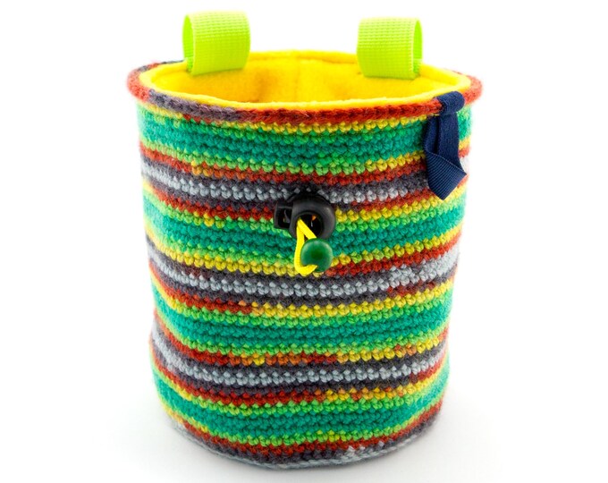 Climbing Gym Chalk Bag, Equipment for Boulder, Ladies and Mens Rock Climbing Gear. M Size
