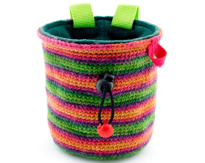 Bouldering Gear for Beginners and Advanced, Basic Indoor Rock Climbing Training Chalk Bag for Youth and Adults. M Size