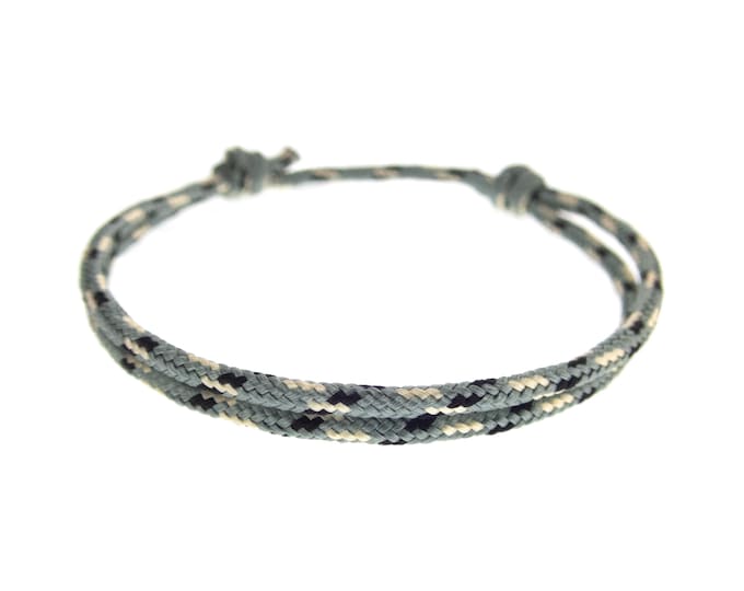 Minimal Adjustable Bracelet Mens. Minimalist String Cord Bracelet for Ladies. Drawstring Cuff Gift Ideas. Rope Knot Closure Jewelry. 2 mm