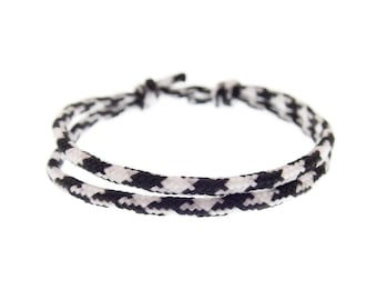Adjustable Knot String Bracelet Couples. Sliding Knot Cord Bracelet. No Clasp Friendship Rope Bracelet with Slip Knot. Black and White. 2 mm