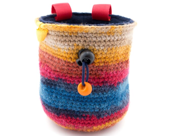 Crochet Chalk Bag Bouldering and Rock Climbing, Knit Yarn Best Handmade Chalk Bucket, Valentines Gift M Size