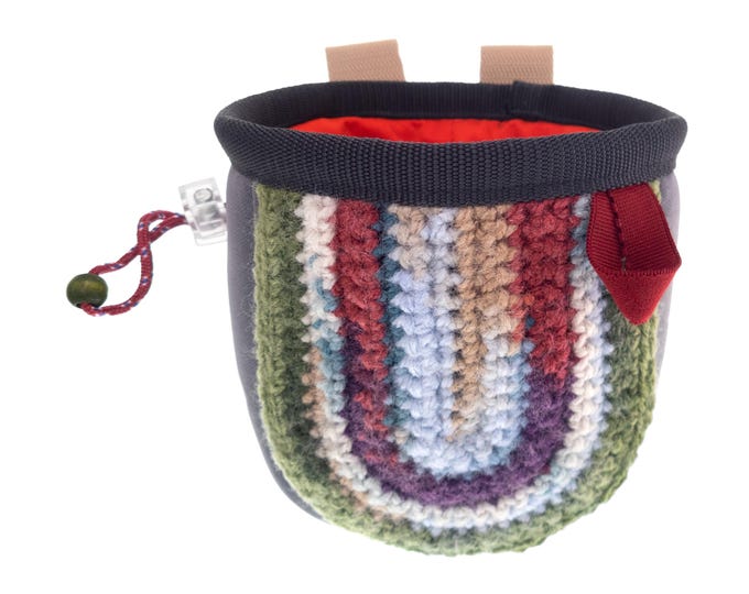 Mini Chalk Bag Climbing for Bouldering Kids and Small Junior Rock Climbers. Cute Children's Chalk Bucket for Attaching to Harness. S Size