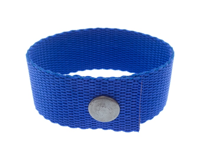 Men's Jewellery Wristband from Large to Small, Men's or Ladies Gift Blue Bracelet for Valentines. 25 mm