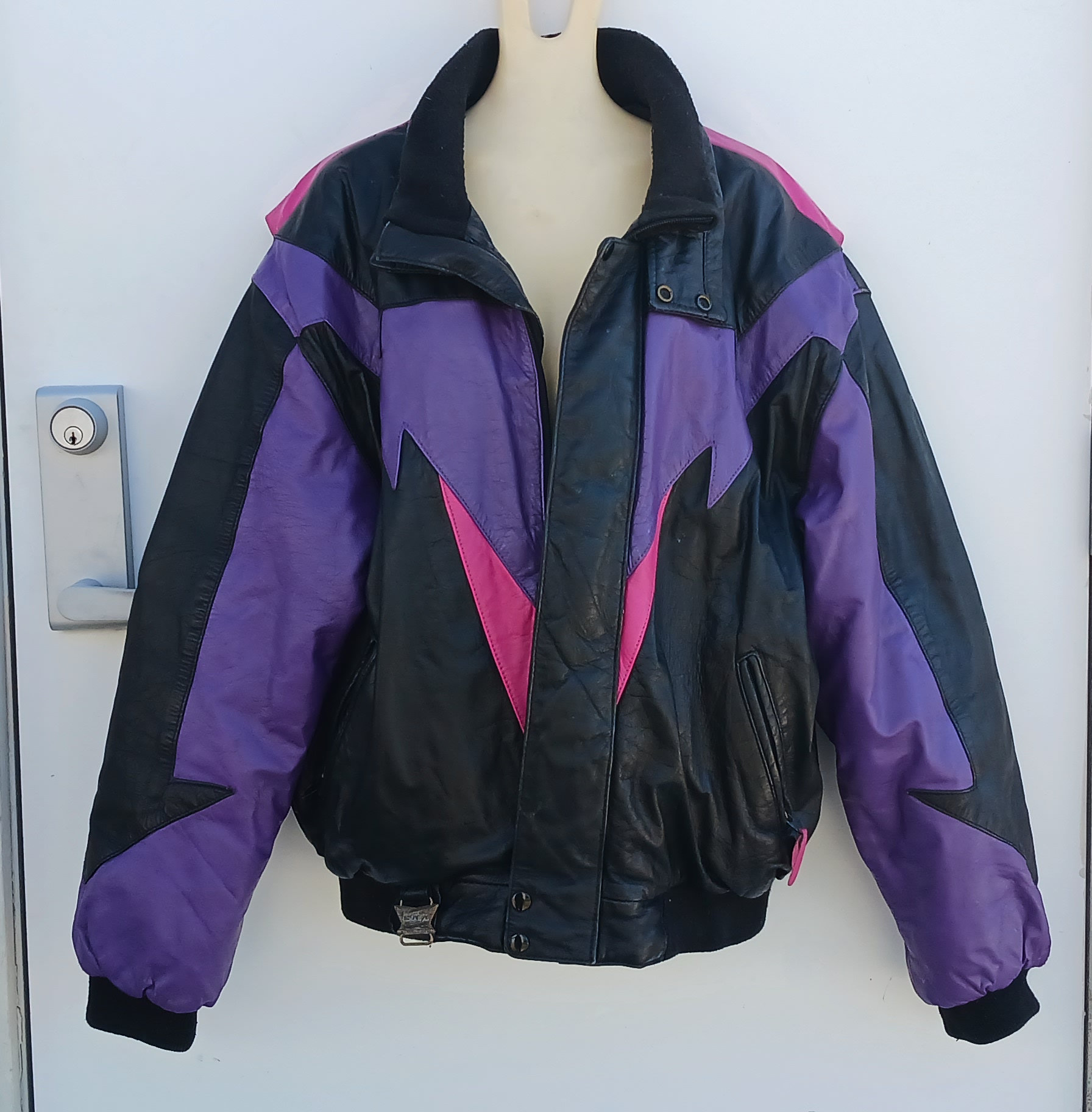 ジャケット・アウター 90s FRANCE-MADE Pink RAM Leather JKT s-l400.jpg