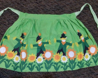 Novelty Fall Harvest Sunflower and Scarecrow Reversible Thanksgiving Half Apron- M/L- FREE SHIPPING