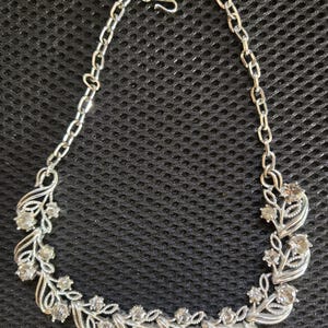 Vintage Coro Floral Pattern Choker Necklace