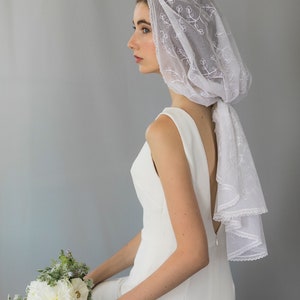 N0. 545 Hand Stitched Embroidery Veil with Princess Lace Edging. image 3