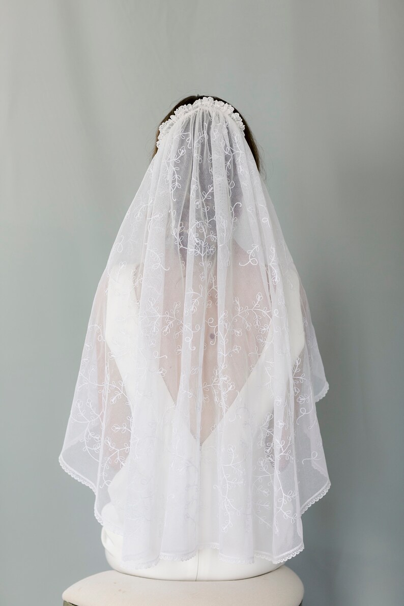 N0. 545 Hand Stitched Embroidery Veil with Princess Lace Edging. image 5