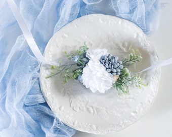 Corsage da polso floreale, corsage da damigella d'onore blu, braccialetto floreale, matrimonio floreale, corsage della madre, corsage da polso, corsage nuziale