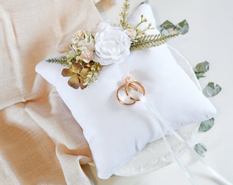 Linen Ring Bearer Pillow, Wedding Ring Pillow, Rustic Ring Bearer Pillow, Ring Cushion, Ring Holder