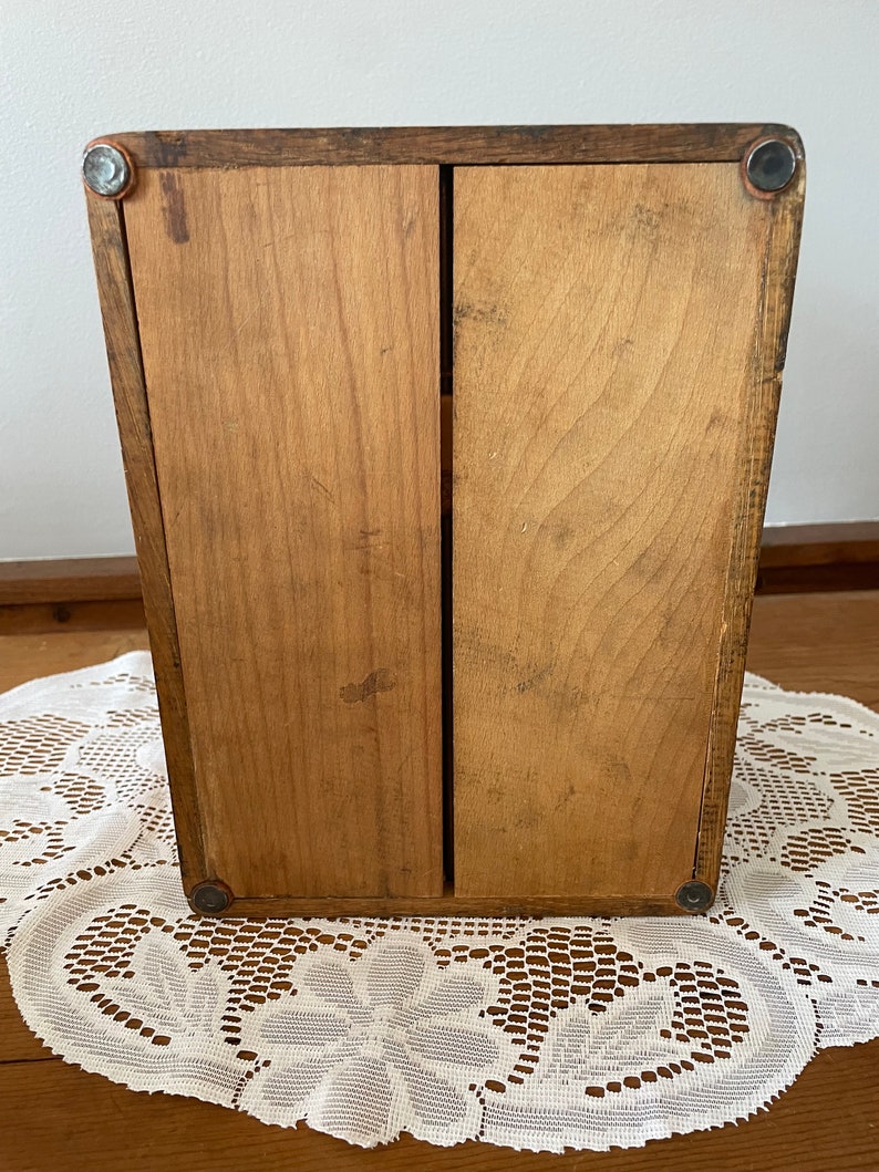 Vintage Oak File Box, Shaw-Walker, Dovetailed , Holds 4 X 6 image 7