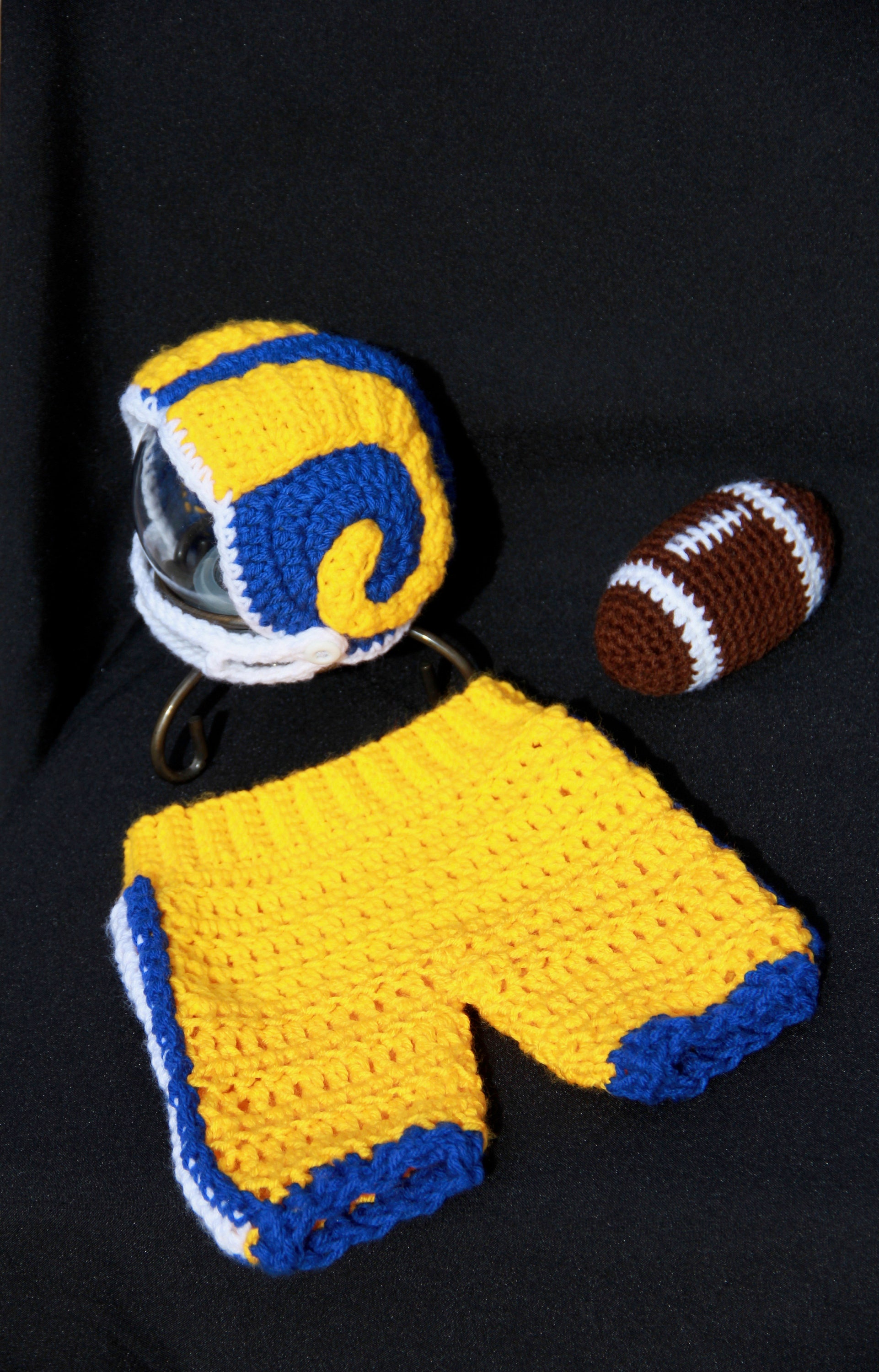 Crochet La Rams Baby Photo Prop, Super Bowl Champions, Nfl, Newborn, Helmet, Pants, Football, Gift, Shower