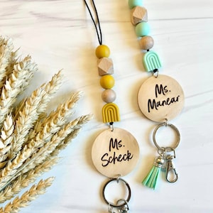 cordón de arco iris con cuentas de silicona personalizada // nombre grabado con láser // regalo del maestro