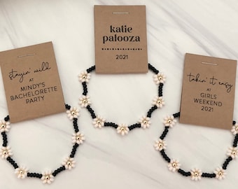 braccialetto personalizzato di semi di margherita bomboniere // stay wild // palooza // take it easy // addio al nubilato // viaggio delle ragazze