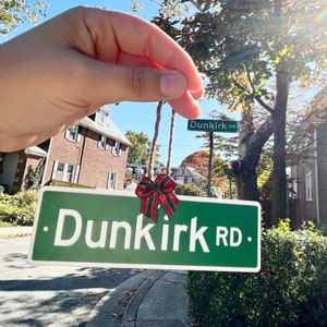 Adorno de letrero de calle // Adorno de acrílico grabado con láser personalizado // Regalo de inauguración de la casa // Regalo de despedida o mudanza