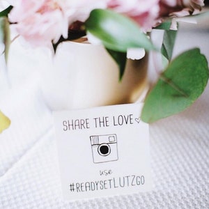 Mini tarjetas de carpa con hashtag de boda // archivo imprimible // personalizado