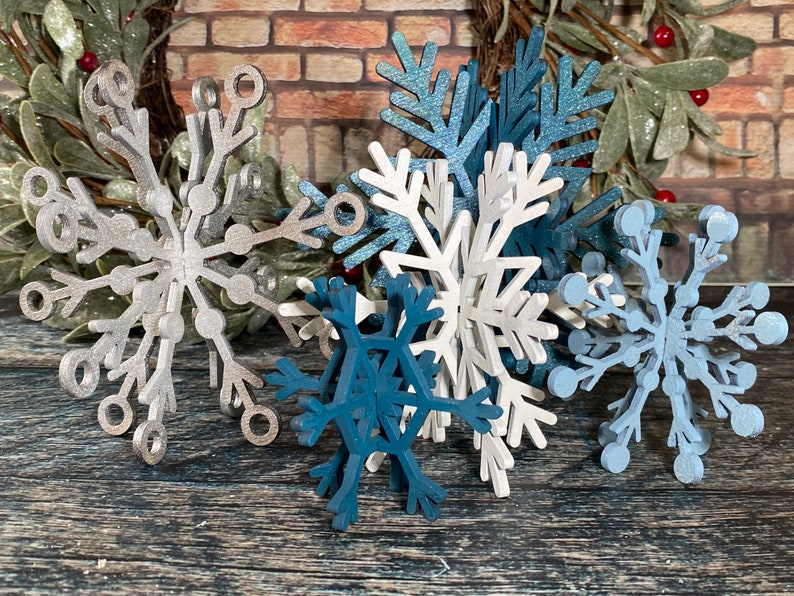 Set of 5 wood snowflakes , Christmas Decor, Christmas Tiered Tray, Winter Decor, Seasonal Tiered Tray, Tiered Trays, Snowflake decor image 1