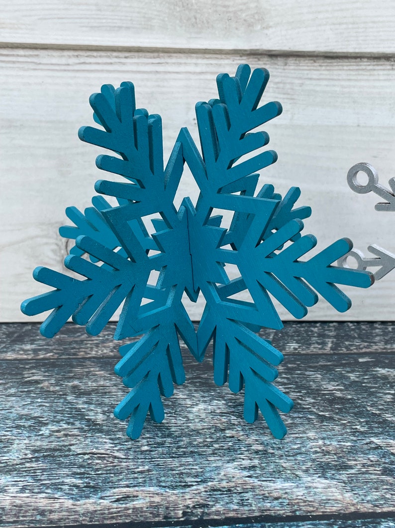 Set of 5 wood snowflakes , Christmas Decor, Christmas Tiered Tray, Winter Decor, Seasonal Tiered Tray, Tiered Trays, Snowflake decor image 5