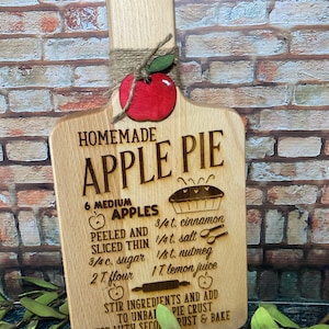 Apple Pie cutting board, Fall Sign, Fall Decor, Halloween Signs, Cutting boards, Kitchen Decor, Halloween decor, Fall kitchen decor