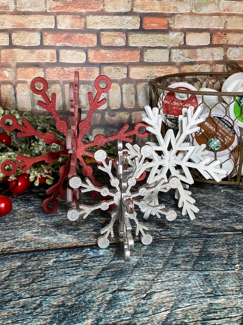 Set of 3 wood snowflakes , Christmas Decor, Christmas Tiered Tray, Winter Decor, Seasonal Tiered Tray, Tiered Trays, Snowflake decor image 2