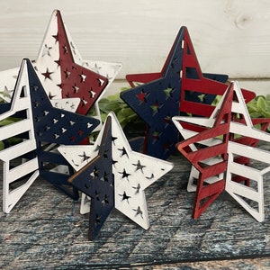 Set van 5 houten sterren, zomerdecor, zomer gelaagde lade, 4 juli decor, Painted Starts, rood, wit en blauw decor, Amerikaans decor