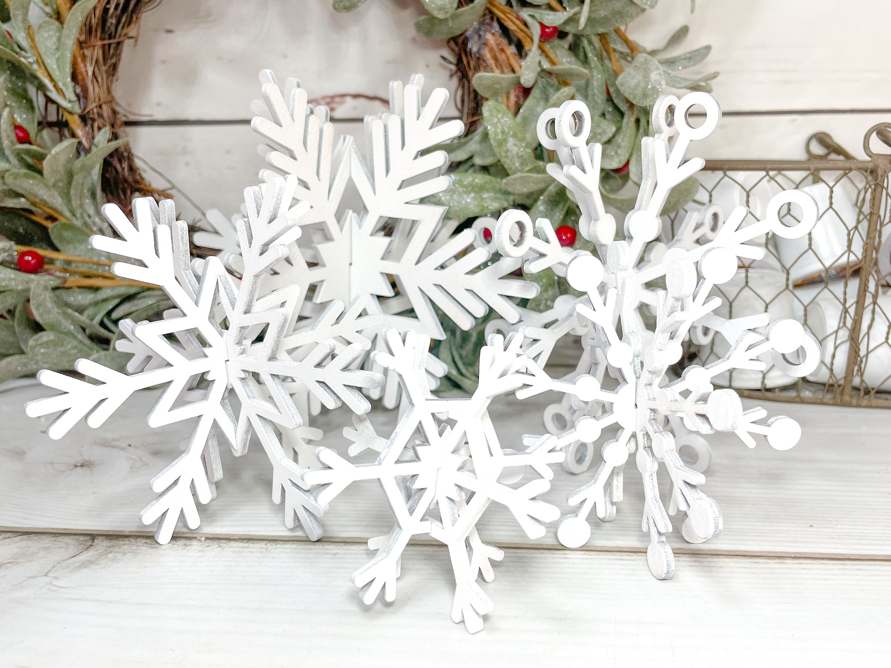 White Set of 5 wood snowflakes , Christmas Decor, Christmas Tiered Tray, Winter Decor, Seasonal Tiered Tray, Tiered Trays, Snowflake decor